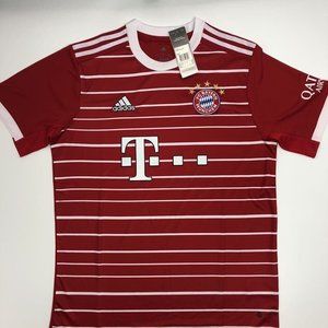 Adidas Red Men's FC Bayern Munchen Soccer Futbul Jersey, Sz Small Red/White New.